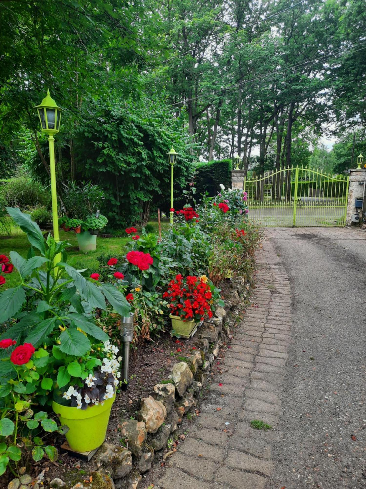 Chambre D Hote Les Bosquets Bed & Breakfast Cauge ภายนอก รูปภาพ